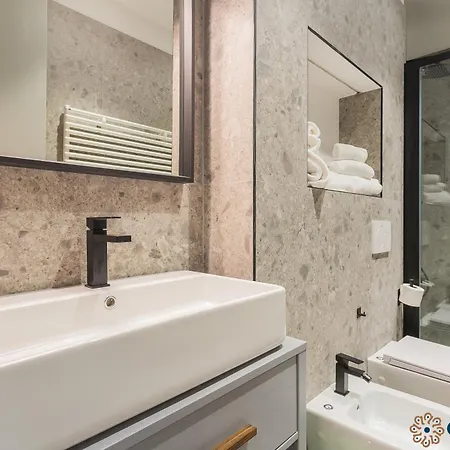 Palazzo Piccinni 97 By Apulia 3* 바리