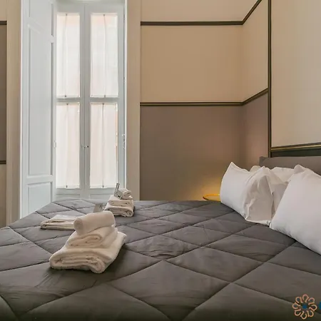 Palazzo Piccinni 97 By Apulia 3* Μπάρι