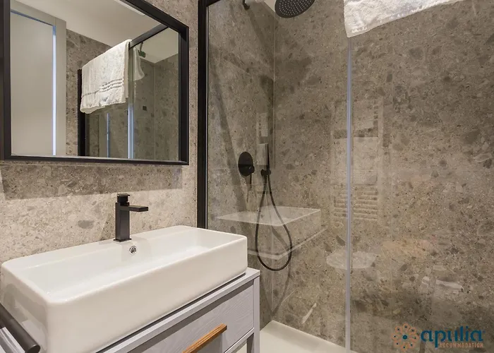 Palazzo Piccinni 97 By Apulia 3* Μπάρι